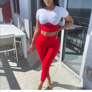 2 piece set. Black & white